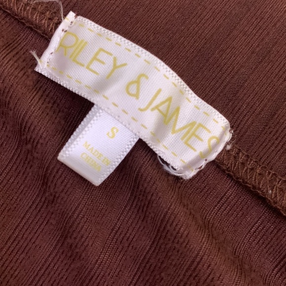 Brown crop top with collar - Picture 2 of 2